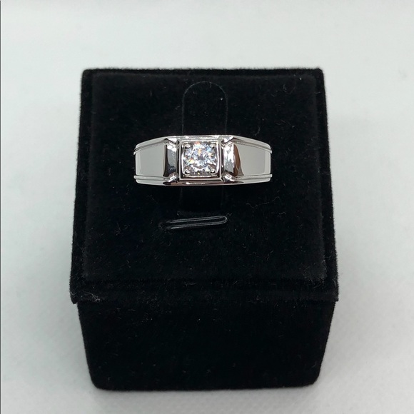 925 Sterling Silver Elegant Men Engagement Ring - Picture 3 of 8